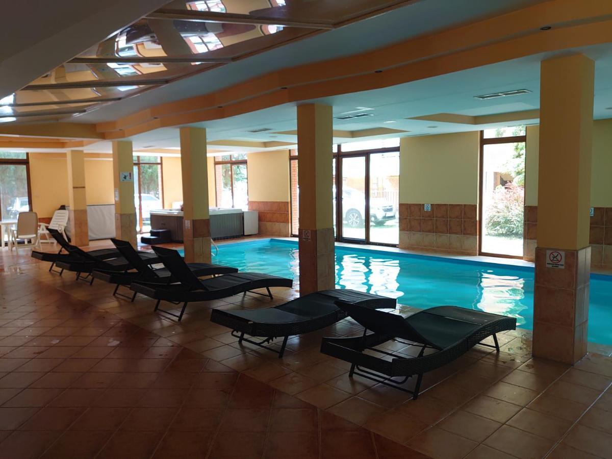 Coke Wellness Apartman Сиофок Екстериор снимка