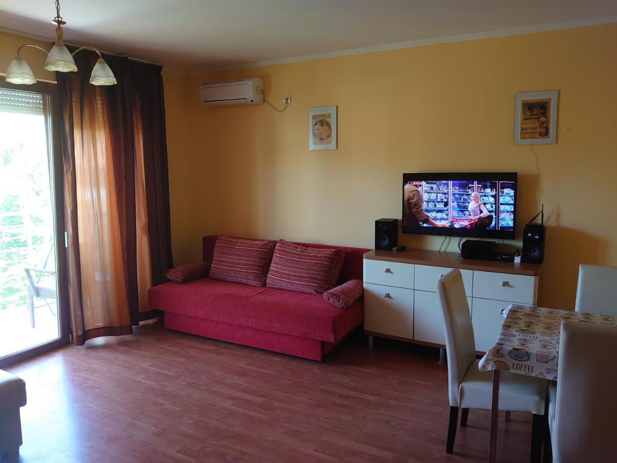 Coke Wellness Apartman Сиофок Екстериор снимка