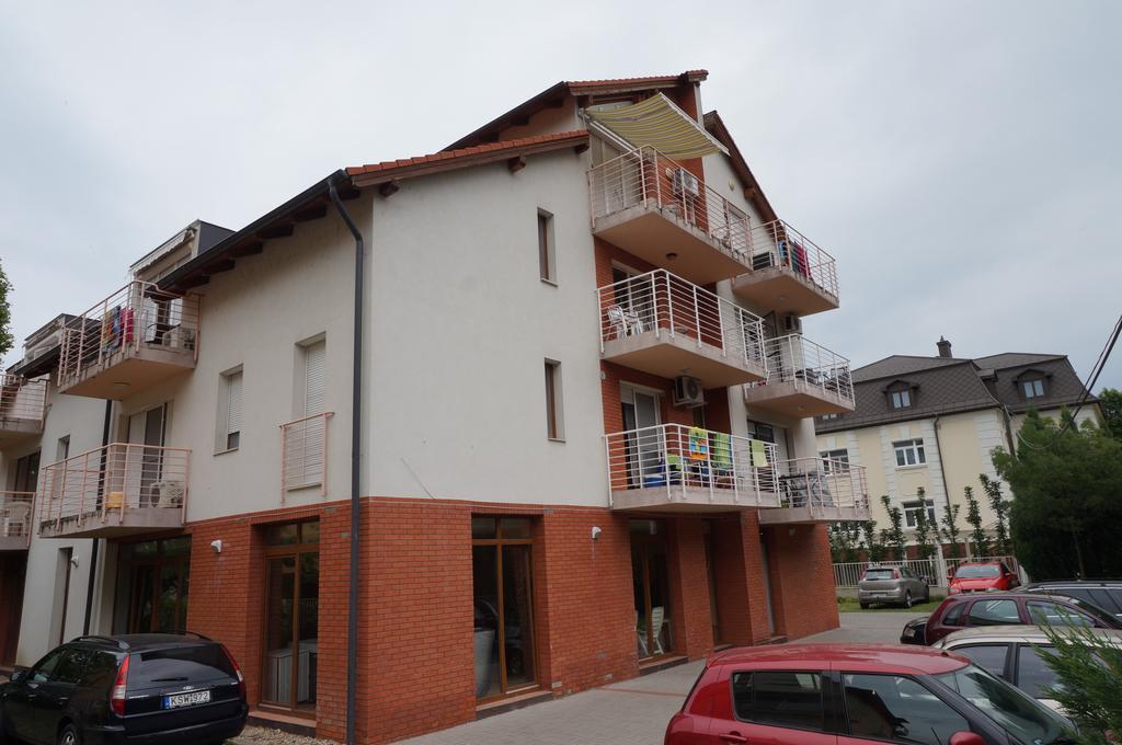 Coke Wellness Apartman Сиофок Екстериор снимка